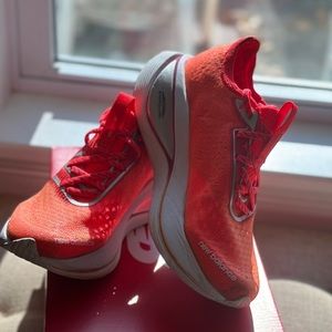 New Balance Fuel Cell Supercomp Trainer. Women’s size 7 Wide